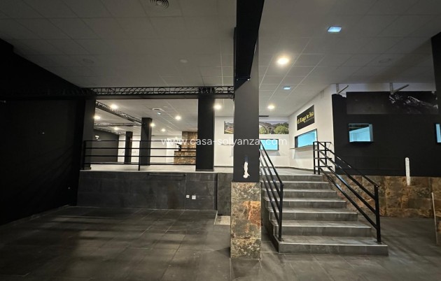 Reventa - Comercial - Torrevieja - Paseo Maritimo