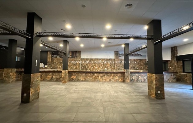 Reventa - Comercial - Torrevieja - Paseo Maritimo