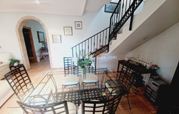 Resale - Villa - Canadas De San Pedro - Inland