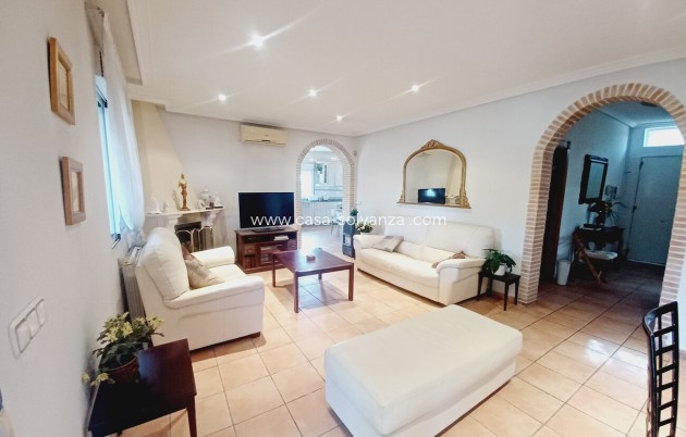 Resale - Villa - Canadas De San Pedro - Inland