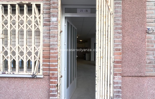 Reventa - Apartamento / piso - Torrevieja - Center