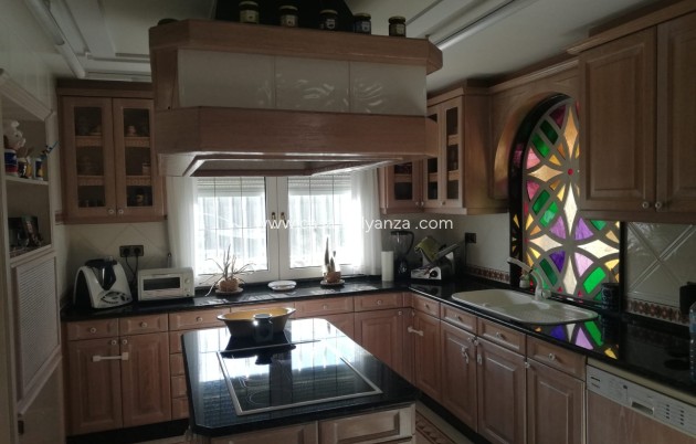 Resale - Villa - Yecla - Inland