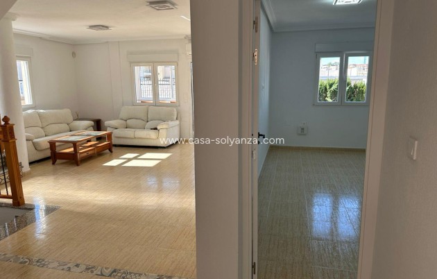 Reventa - Villa - Torrevieja - VILLAMARTIN