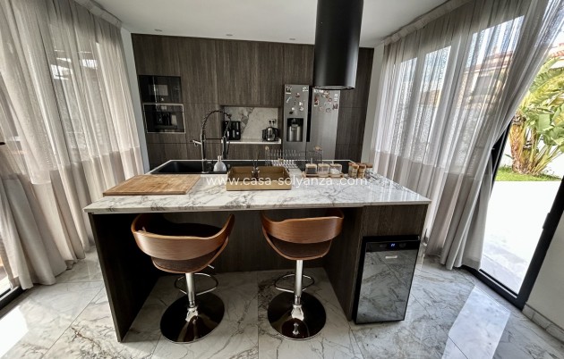 Reventa - Villa - Los Balcones - Costa Blanca