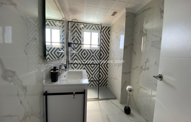 Herverkoop - Appartement / flat - Torrevieja - Punta Prima