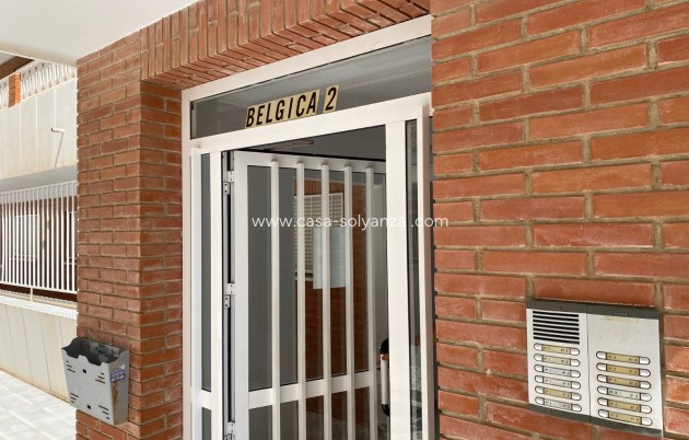 Herverkoop - Appartement / flat - Torrevieja - Punta Prima