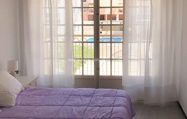 Herverkoop - Adosado - Santa Pola