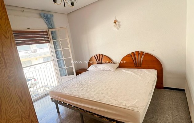 Herverkoop - Adosado - Santa Pola