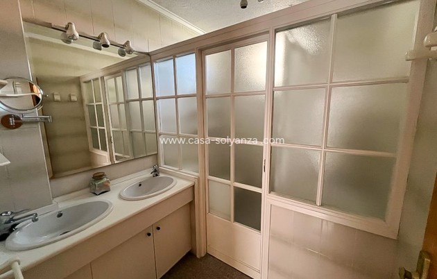 Herverkoop - Adosado - Santa Pola