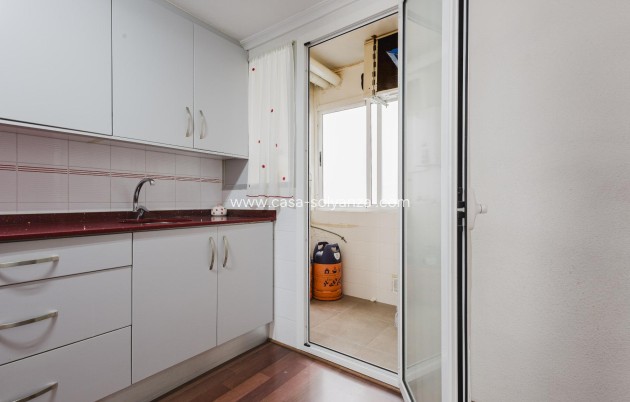 Herverkoop - Appartement / flat - Torrevieja - Playa del Acequión