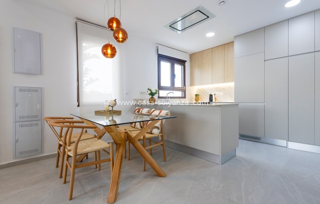 Neue Gebäude - Stadthaus - Orihuela Costa