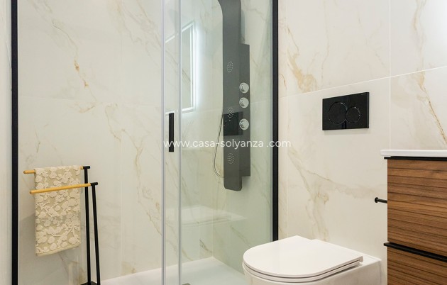 Neue Gebäude - Stadthaus - Orihuela Costa