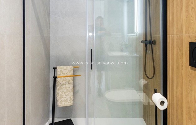 Neue Gebäude - Stadthaus - Orihuela Costa