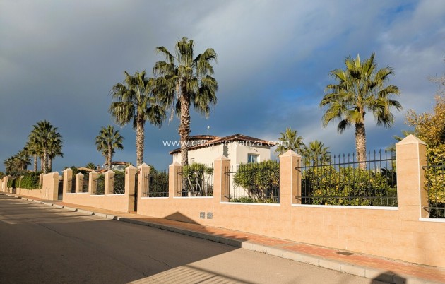 Herverkoop - Villa - Campos del Río