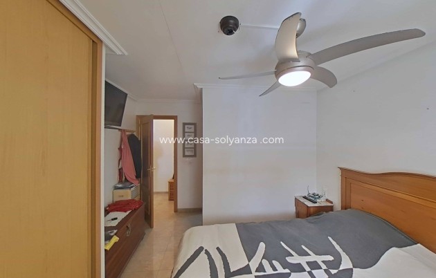 Reventa - Apartamento / piso - Torrevieja - Estacion Autobuses