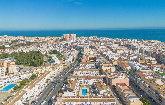 Reventa - Adosado - Torrevieja - Calas Blanca
