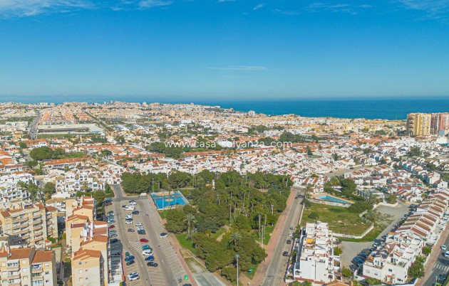 Reventa - Adosado - Torrevieja - Calas Blanca