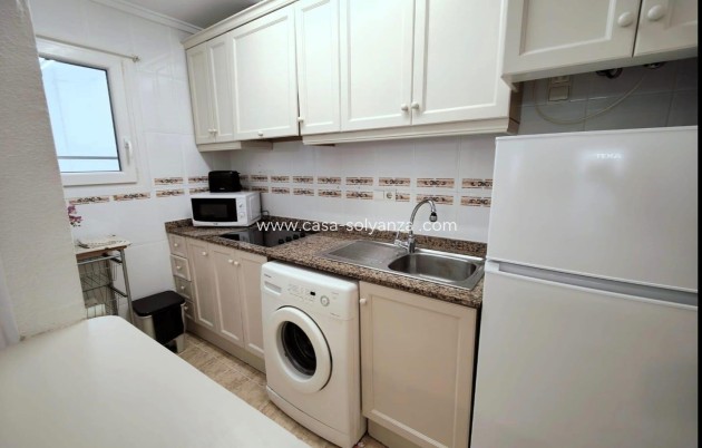 Reventa - Apartamento / piso - Torrevieja - Estacion Autobuses