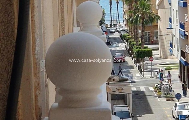Reventa - Apartamento / piso - Torrevieja - Estacion Autobuses