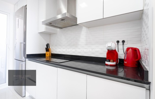 Resale - Apartment / flat - Torrevieja - Punta Prima