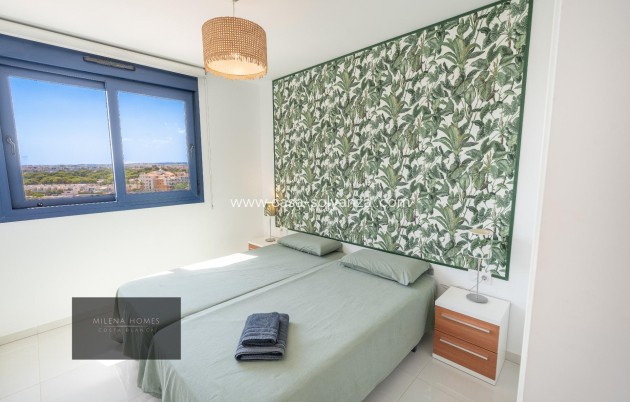 Resale - Apartment / flat - Torrevieja - Punta Prima