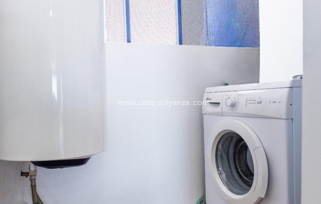 Resale - Apartment / flat - Torrevieja - Punta Prima