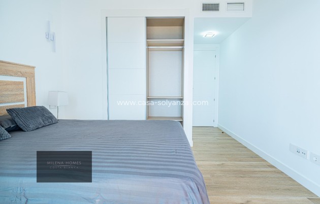 Resale - Apartment / flat - Torrevieja - Punta Prima