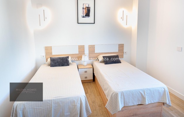 Resale - Apartment / flat - Torrevieja - Punta Prima