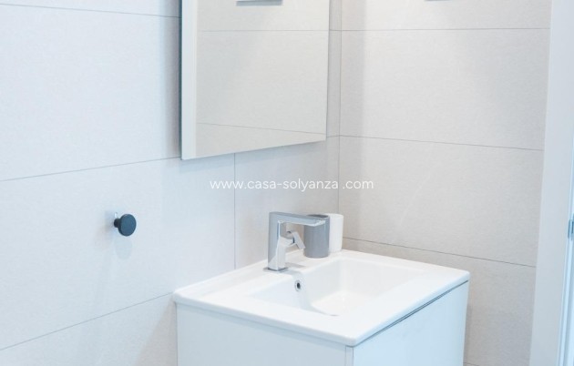 Resale - Apartment / flat - Torrevieja - Punta Prima