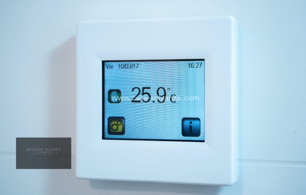 Resale - Apartment / flat - Torrevieja - Punta Prima