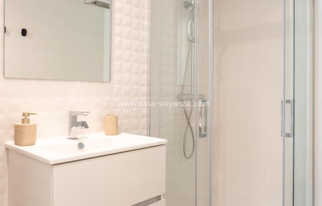 Resale - Apartment / flat - Torrevieja - Punta Prima