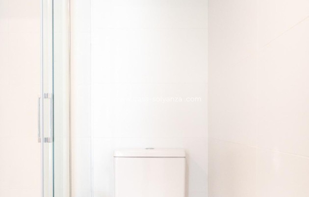 Resale - Apartment / flat - Torrevieja - Punta Prima