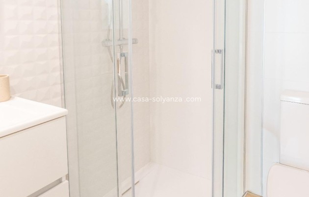 Resale - Apartment / flat - Torrevieja - Punta Prima