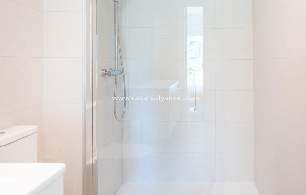 Resale - Apartment / flat - Torrevieja - Punta Prima