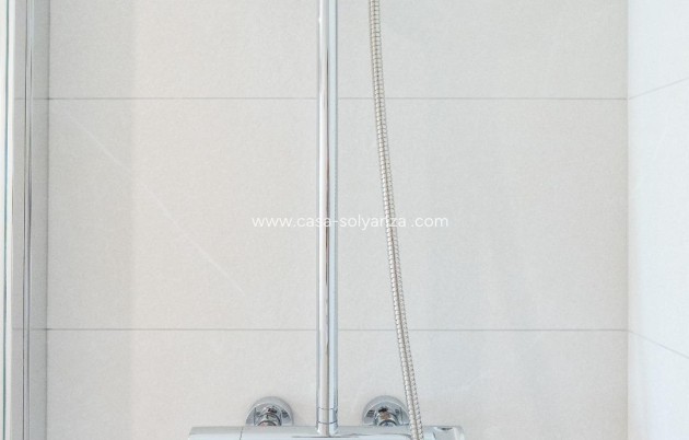 Resale - Apartment / flat - Torrevieja - Punta Prima