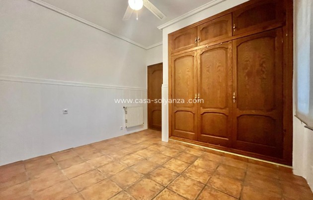 Reventa - Villa - Torrevieja - Los Balcones