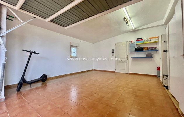 Reventa - Villa - Torrevieja - Los Balcones