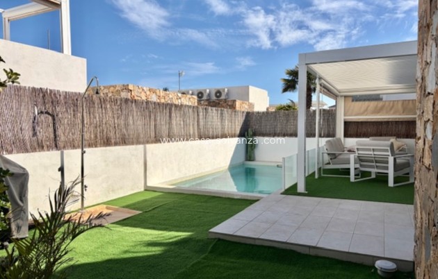 Reventa - Villa - Cabo Roig - Costa Blanca