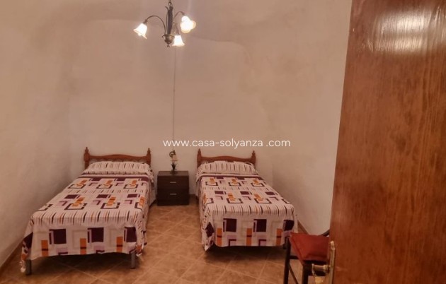 Resale - Country Property/Finca - Hondón de las Nieves - Inland