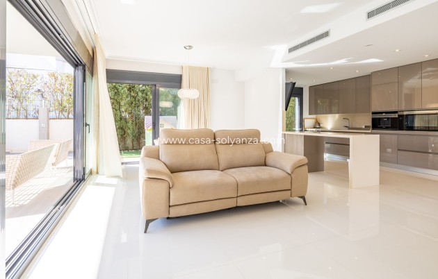 Revente - Villa - Orihuela Costa - Campoamor
