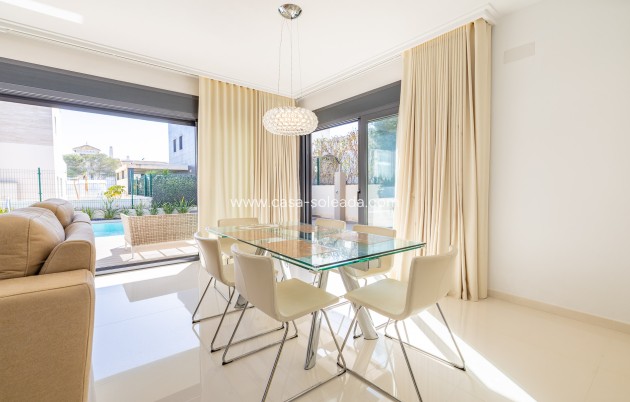 Revente - Villa - Orihuela Costa - Campoamor