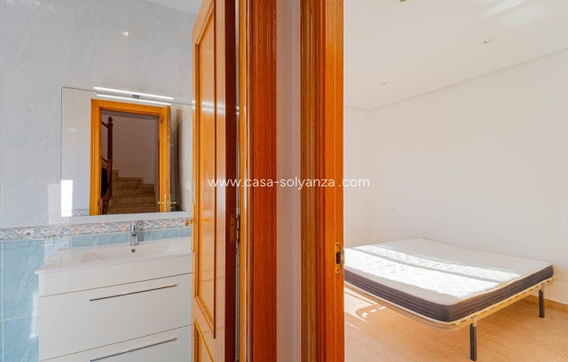 Herverkoop - Adosado - Punta Prima