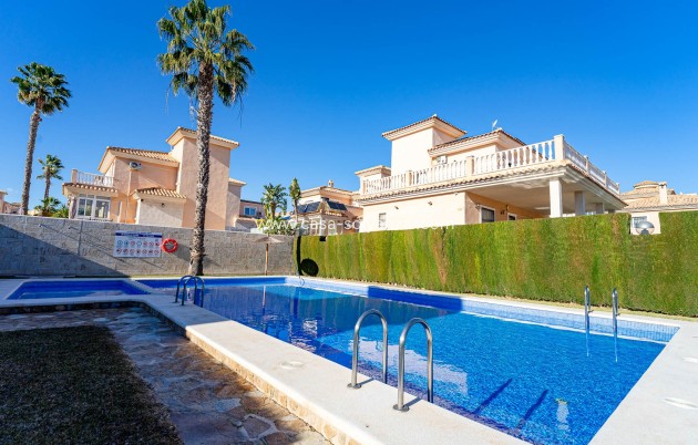 Herverkoop - Adosado - Punta Prima