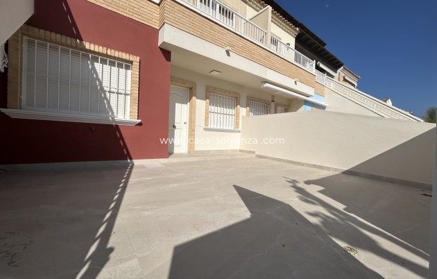 Resale - Apartment / flat - Pilar de la Horadada - Costa Blanca