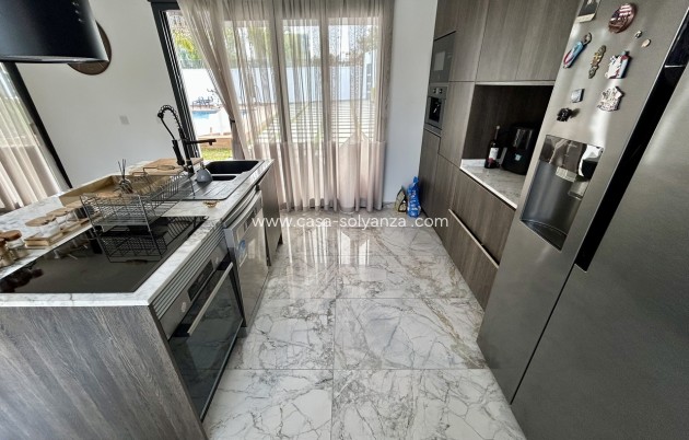 Resale - Villa - Los Balcones - Costa Blanca