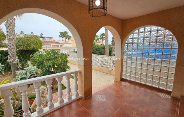 Resale - Villa - Torrevieja - El chaparral