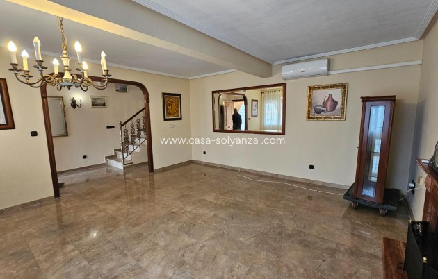 Resale - Villa - Torrevieja - El chaparral