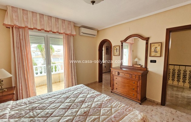 Resale - Villa - Torrevieja - El chaparral