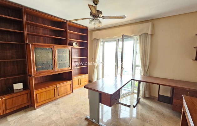 Resale - Villa - Torrevieja - El chaparral