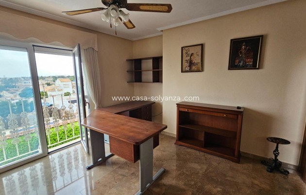 Resale - Villa - Torrevieja - El chaparral